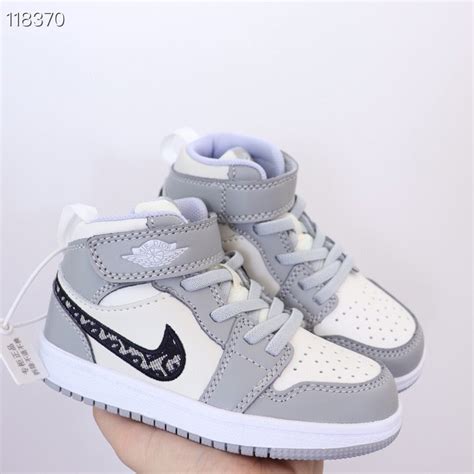 dior jordans kids|aj1 retro high dior.